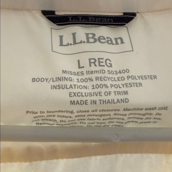 L.L. Bean Women's Ivory Quilted Vest L Reg EC - Picture 5 of 5